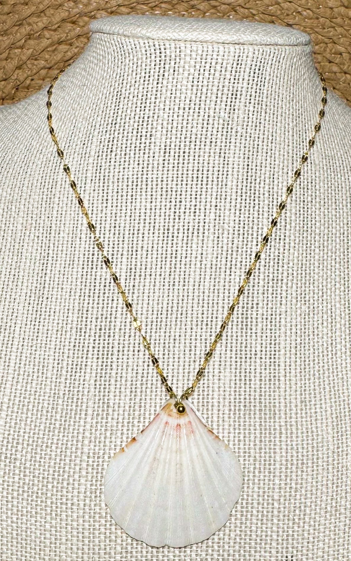 Elvari Necklace